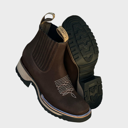 Kožené cowboy boty